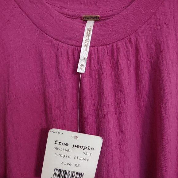 🎀 NWT Free People top. - Picture 5 of 5